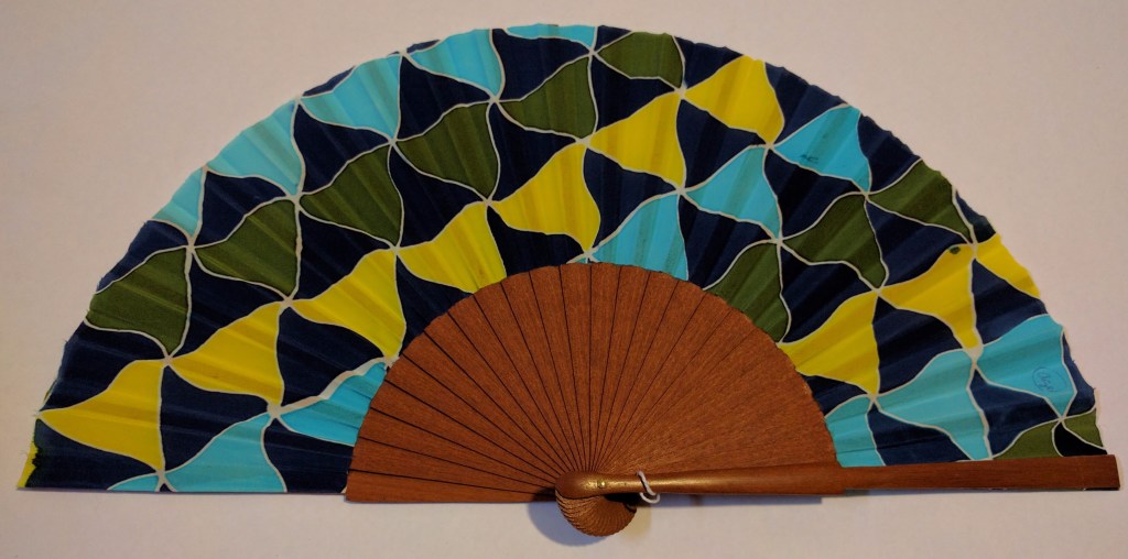 Abanico seda "triángulos"